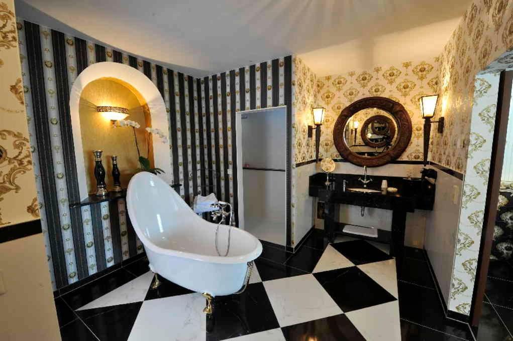 Burg Hotel Romantik Gotha Esterno foto
